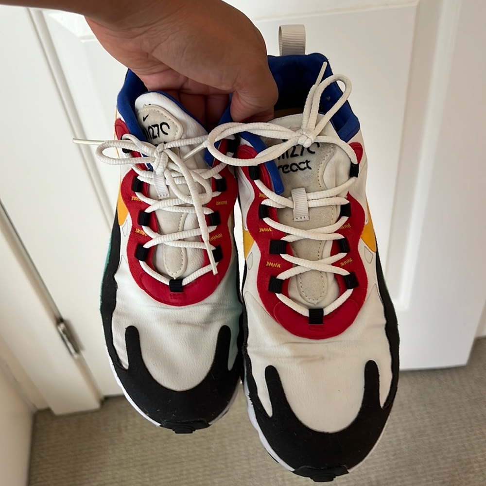 NIKE REACT